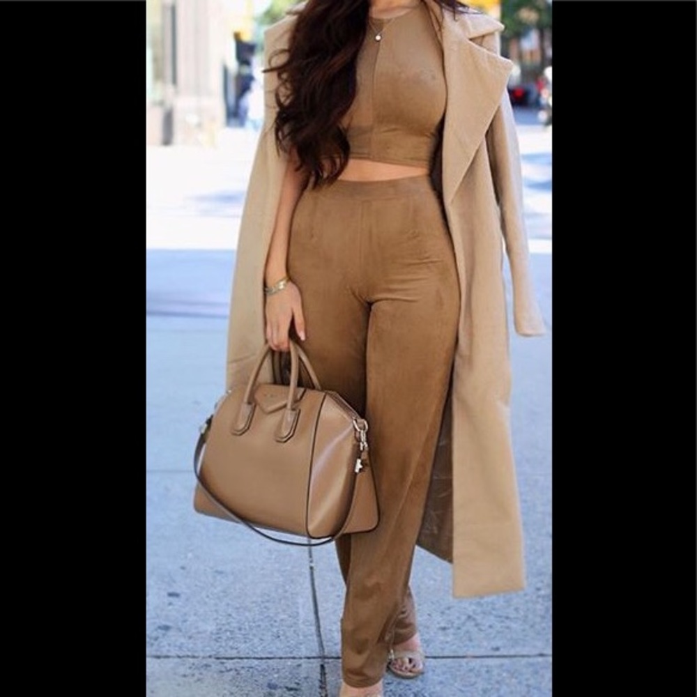 **never worn** beautiful suede tan set